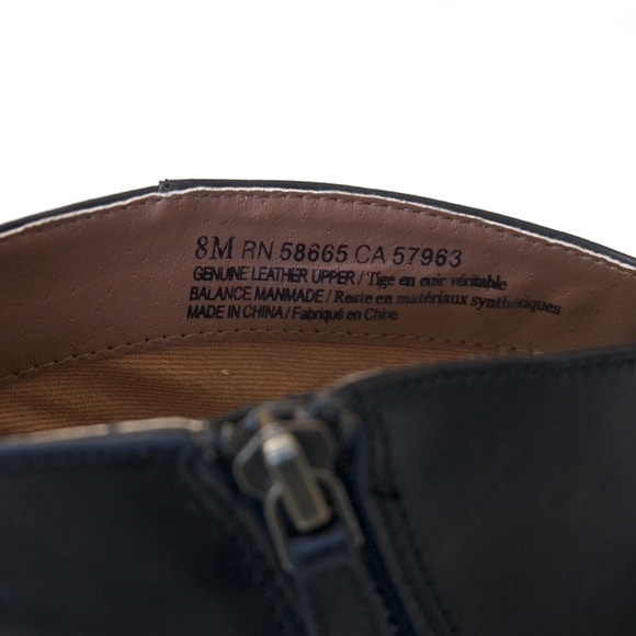 BP Women’s Lance Leather Block Heel Bootie Size 8 - Picture 6 of 6